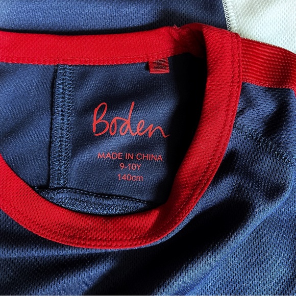 Boden Kids Sports T-Shirt 9-10Y 140cm Navy Red Colorblock Active Tee Boys Girls - Picture 3 of 5